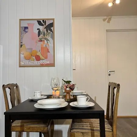 아파트 Moderne Med 2 Soverom For Jobb Og Ferie *