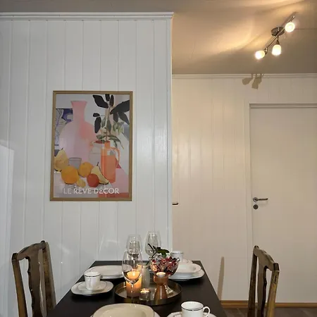 아파트 Moderne Med 2 Soverom For Jobb Og Ferie